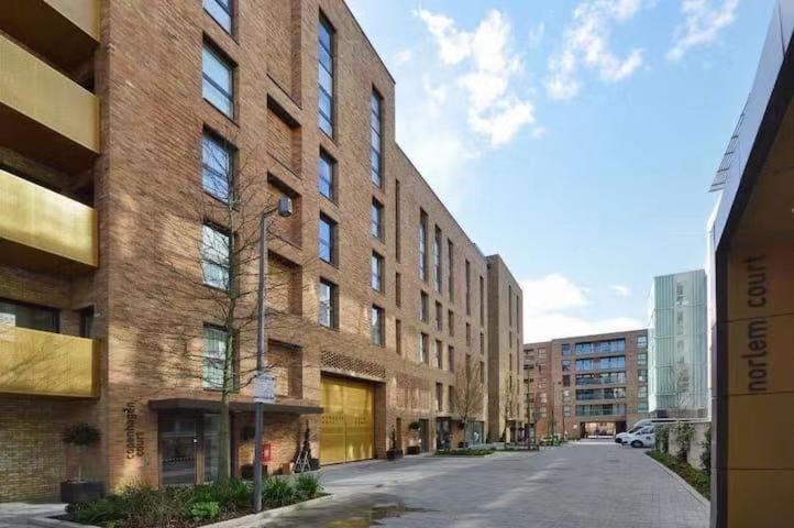 Spareroom Double Room In Surrey Quays Habitación en casa particular *