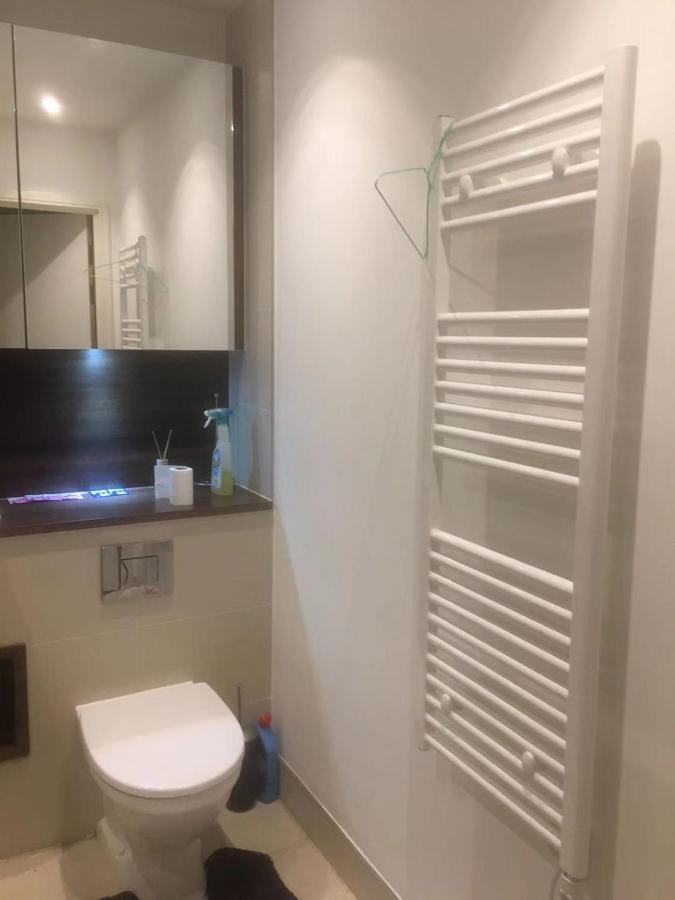 Spareroom Double Room In Surrey Quays Habitación en casa particular