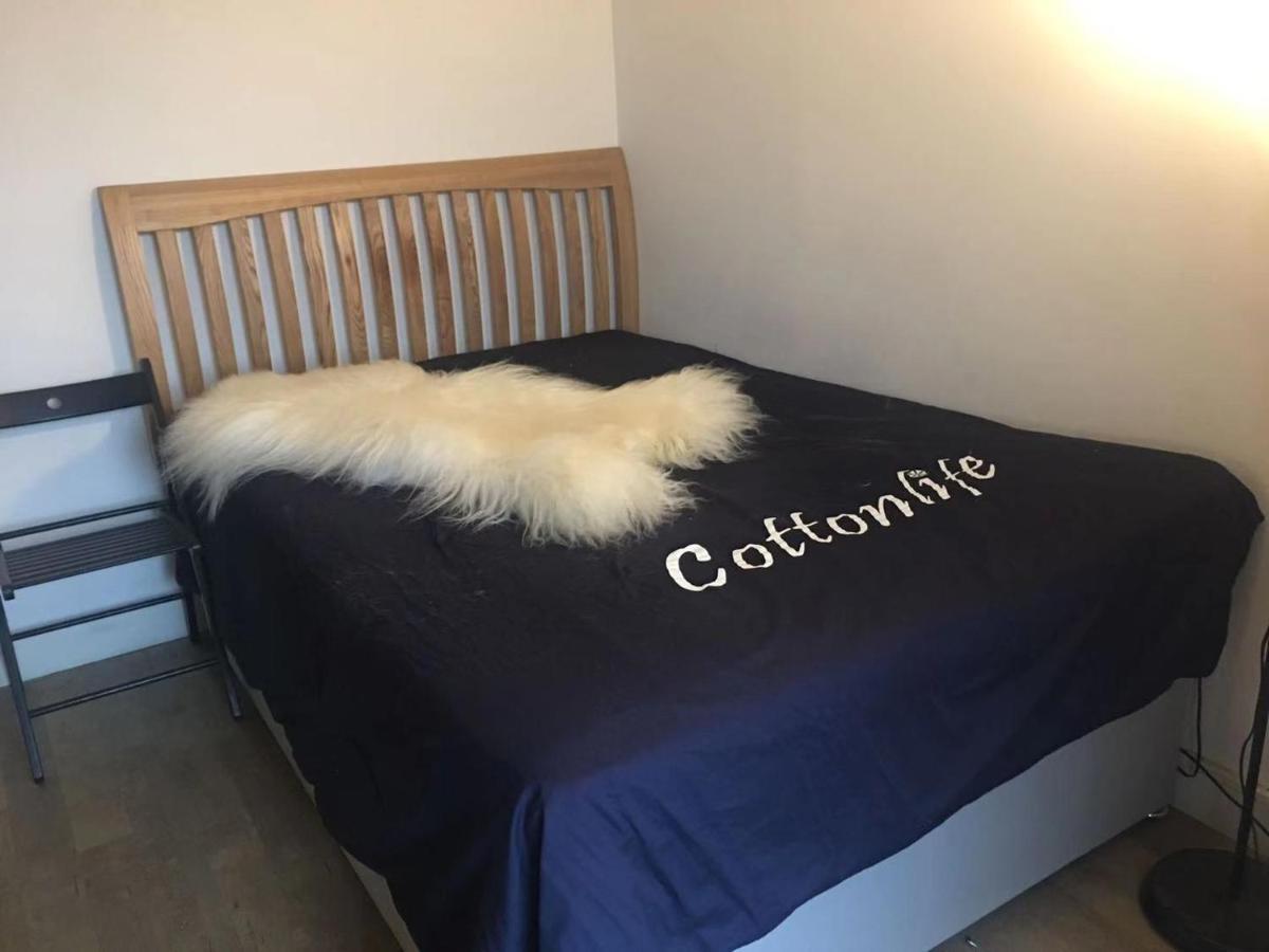 Spareroom Double Room In Surrey Quays * Londres